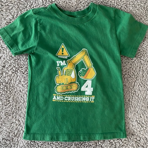 Boys 4T Short Sleeve T-Shirts Lot of 3 Dinosaur Construction PJ Mask - Picture 10 of 13